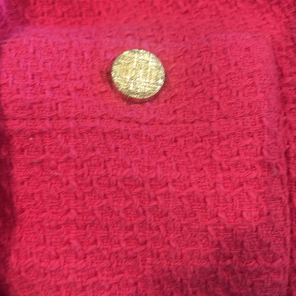 Beautiful like new Zara cropped vibrant pink jacket size Large. - Picture 4 of 4